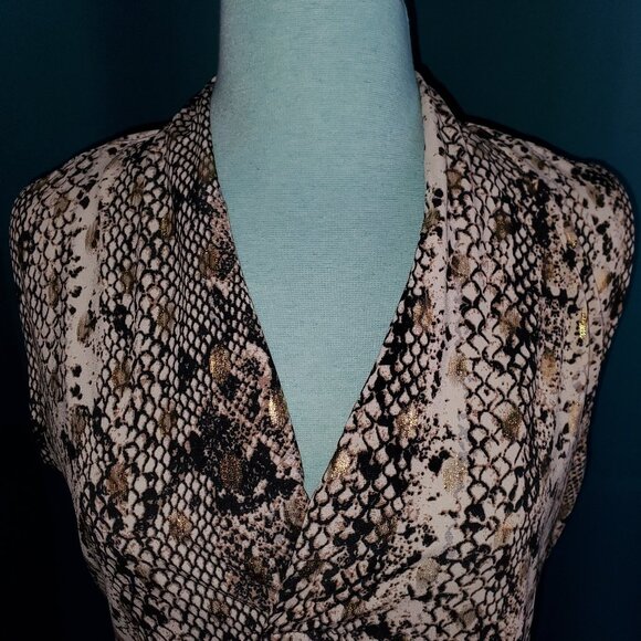 Snakeskin Stretchy w/ gold Metallic blouse – M - Picture 4 of 7